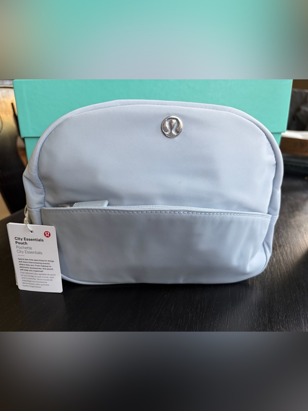 NWT city essentials pouch, lululemon athletica starch blue. Size: 4L